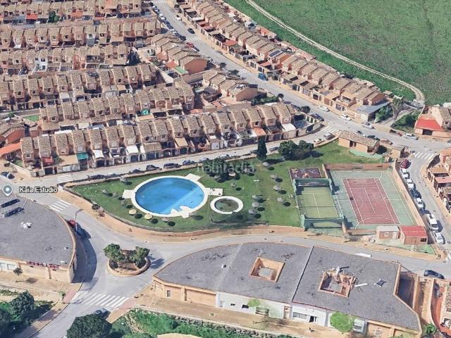 Casa adosada en venta en Algeciras, San García. Casas adosadas.