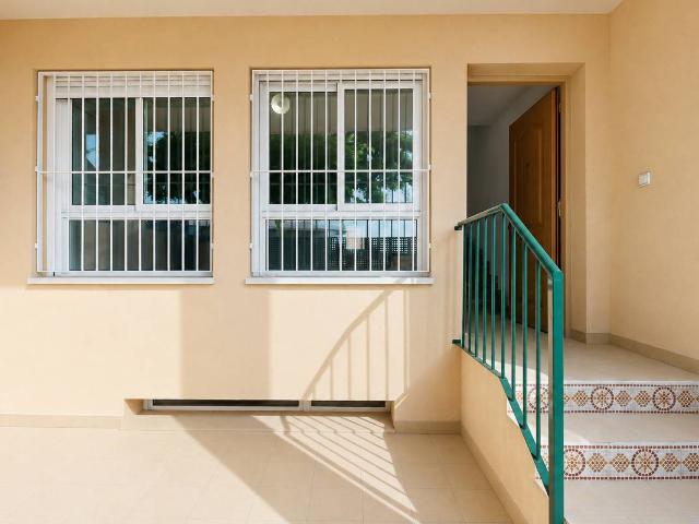 Casa adosada en Venta en Algezares