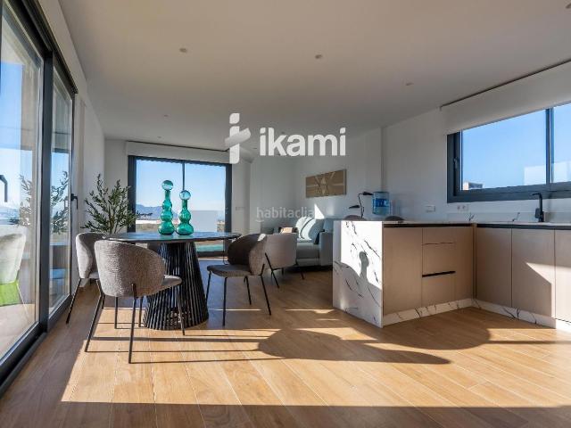 Casa adosada en venta en Algorfa. Villa de Lujo Lista para Entrar a Vivir Totalmente Amueblada y Disponible de Inmediato. Casas adosadas.