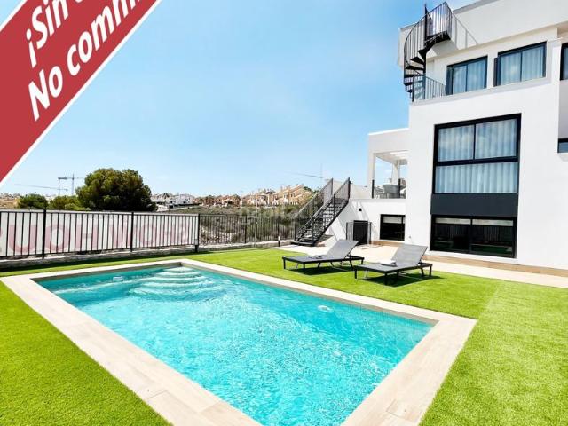 Casa adosada en venta en Algorfa. PRECIOSO ADOSADO A ESTRENAR CON PISCINA PRIVADA Y TERRAZA. Casas adosadas.