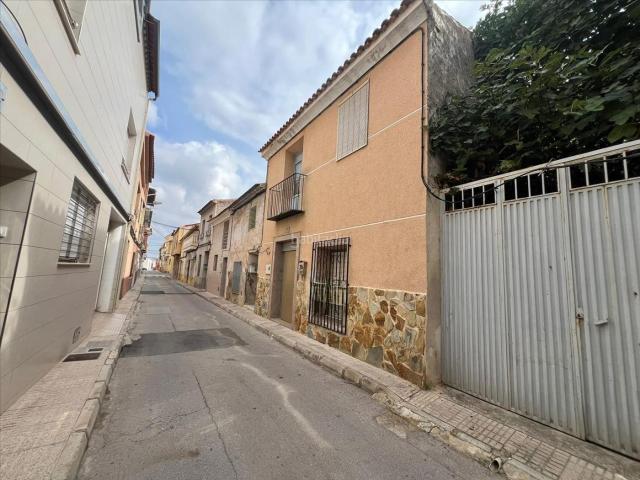 Casa adosada en venta en Alguazas. Casas adosadas.