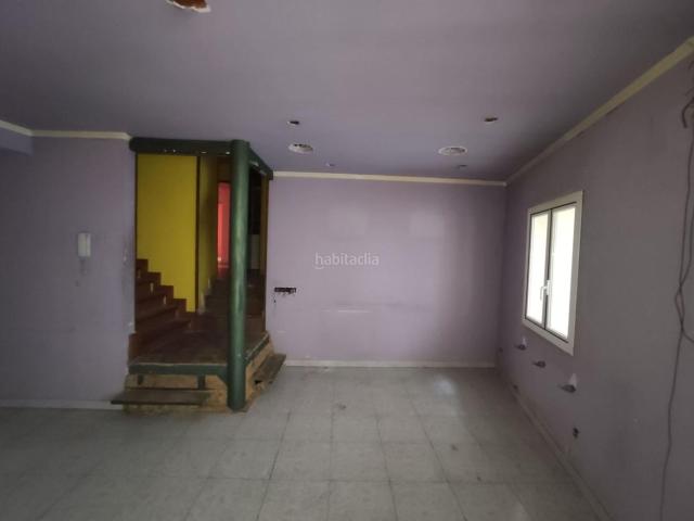 Casa adosada en venta en Alguaire. CASA UNIFAMILIAR EN VENTA EN ALGUAIRE. Casas adosadas.