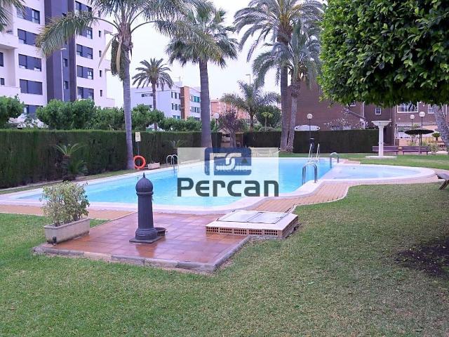 Casa adosada en venta en Alicante, Albufereta. Casas adosadas.