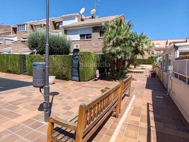 Casa adosada en venta en Alicante, Albufereta. MARAVILLOSO ADOSADO DE 4 HABITACIONES EN LA ALBUFERETA. Casas adosadas.