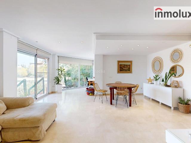 Casa adosada en venta en Alicante, Alicante Golf. Amplio adosado con vistas al Golf. Casas adosadas.