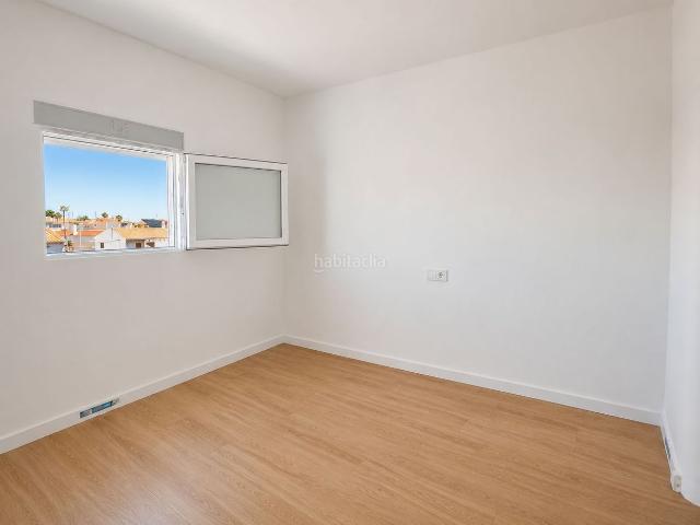 Casa adosada en venta en Alicante, San Agustín. CASA ADOSADA EN TORREVIEJA. Casas adosadas.