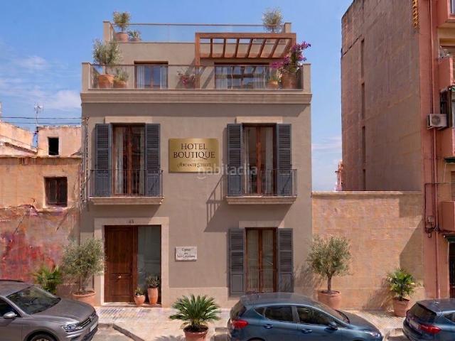 Casa adosada en venta en Alicante, Raval Roig Virgen del Socorro. Casa Adosada en Venta en Alicante Centro: Tu Refugio Junto al Mar y Oportunidad de Negocio. Casas adosadas.