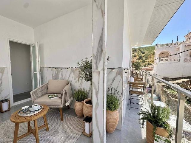 Casa adosada en Venta en Almáchar