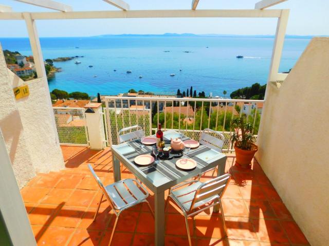 Casa adosada en Venta en Almadrava Canyelles Puig Rom