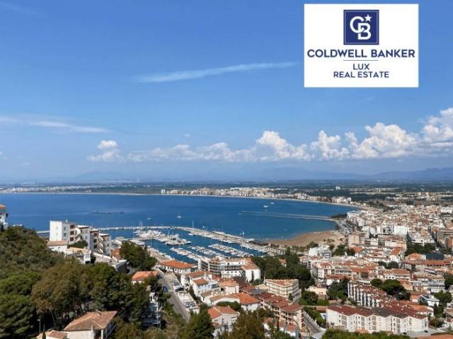 Casa adosada en Venta en Almadrava Canyelles Puig Rom