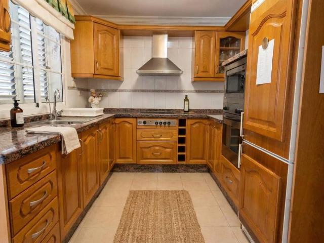 Casa adosada en Venta en Almatriche