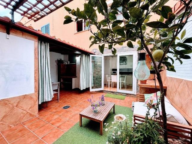 Casa adosada en Venta en Almatriche