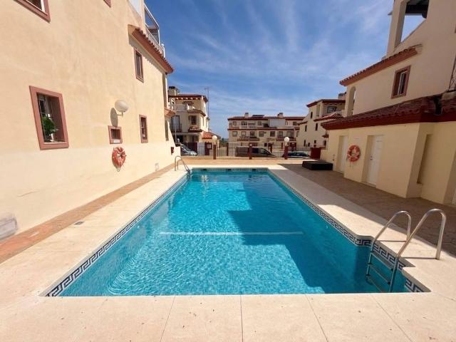 Casa adosada en Venta en Almayate