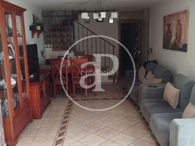 Casa adosada en venta en Almazora Almassora, Centro. Casa adosada en venta en el centro histórico de Almazora. Casas adosadas Almazora.