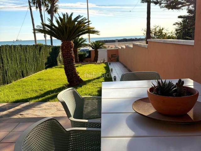 Casa adosada en venta en Almazora Almassora, Playa Ben Afeli. CASA ADOSADA EN PRIMERA LINEA DE PLAYA EN ALMAZORA. Casas adosadas Almazora.