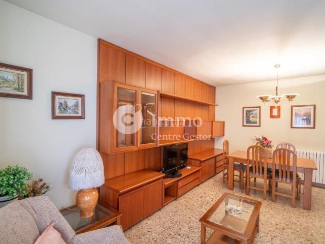 Casa adosada en venta en Almenar. Casa Chalet adosado en venta en SEGRIA, Almenar. Casas adosadas.