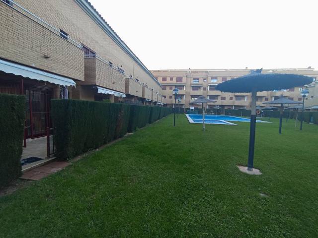 Casa adosada en Venta en Almenara