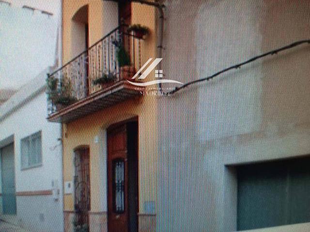 Casa adosada en Venta en Almenara