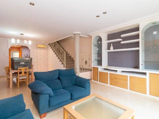 Casa adosada en Venta en Almenara