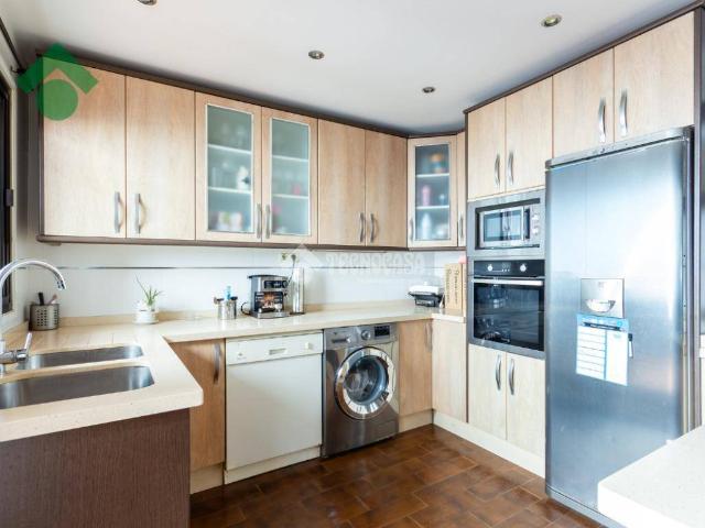 Casa adosada en Venta en Almijara