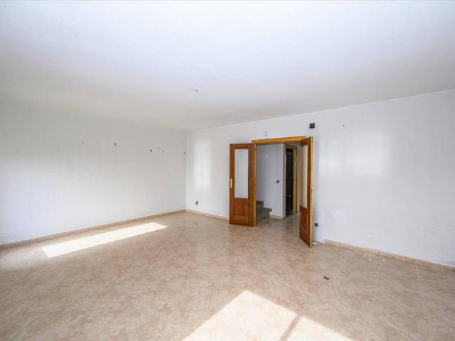 Casa adosada en Venta en Almonacid de Toledo