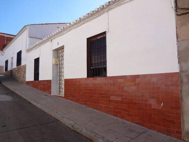 Casa adosada en Venta en Almodóvar del Campo
