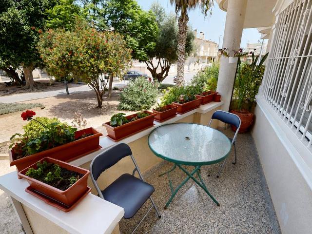 Casa adosada en Venta en Almoradí