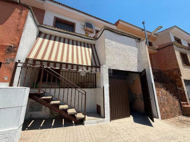 Casa adosada en Venta en Almorox