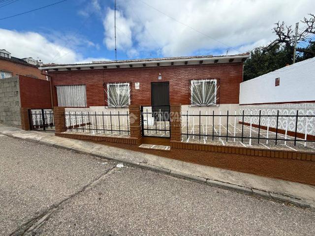 Casa adosada en Venta en Almorox