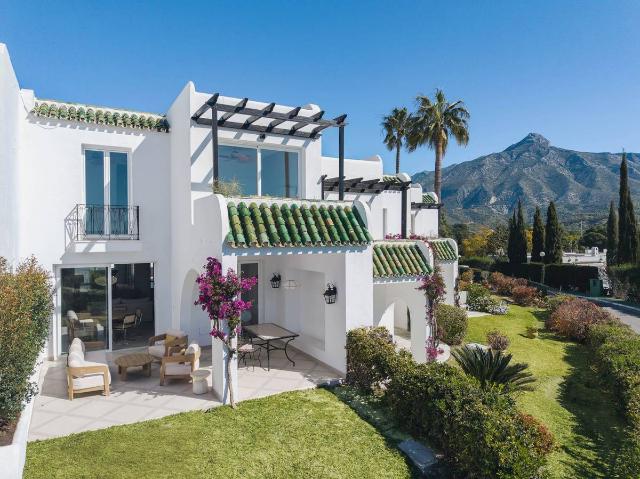 Casa adosada en Venta en Aloha