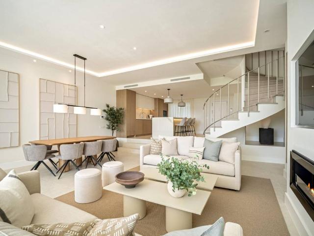 Casa adosada en Venta en Aloha