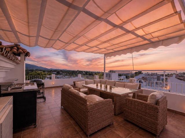 Casa adosada en Venta en Aloha