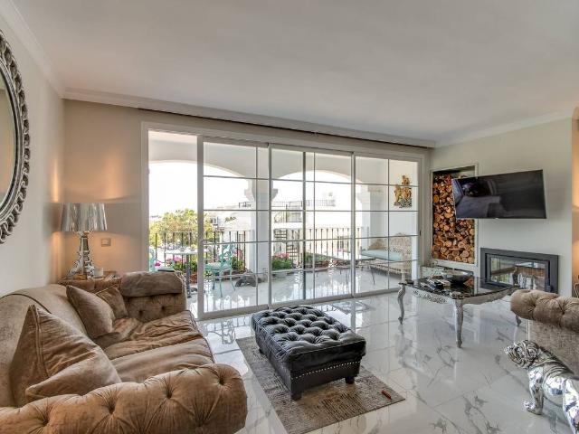Casa adosada en Venta en Aloha