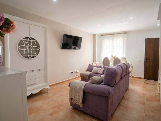 Casa adosada en Venta en Alosno pueblo