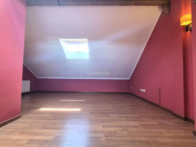 Casa adosada en venta en Alovera. Casas adosadas.