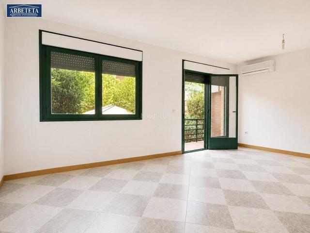 Casa adosada en venta en Alovera. INMOBILIARIA ARBETETA VENDE CHALET ADOSADO EN PARQUE VALLEJO, ALOVERA. Casas adosadas.