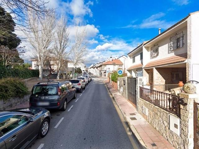 Casa adosada en venta en Alpedrete. Adosado en Alpedrete en Cesión de Remate. Casas adosadas.