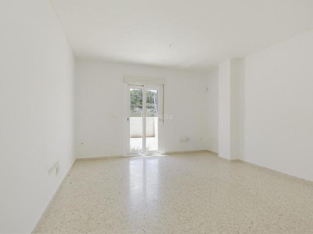 Casa adosada en venta en Alquife. CASA ADOSADA VPO EN ALQUIFE AMPLITUD, TRANQUILIDAD Y UNA GRAN OPORTUNIDAD. Casas adosadas.