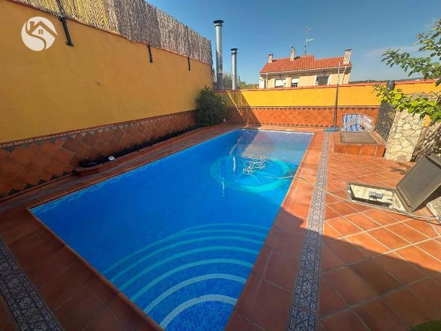 Casa adosada en Venta en Arcas del Villar