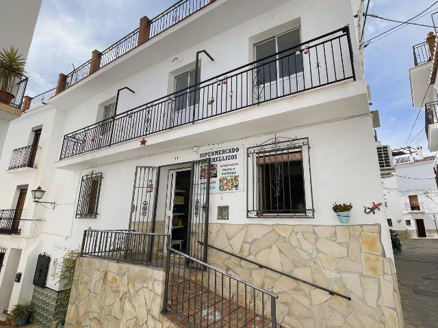 Casa adosada en Venta en Árchez