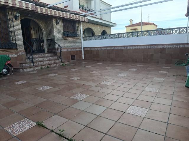 Casa adosada en Venta en Arco Norte Avda. España