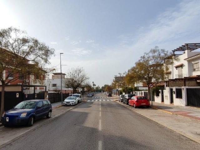 Casa adosada en Venta en Arco Norte Avda. España