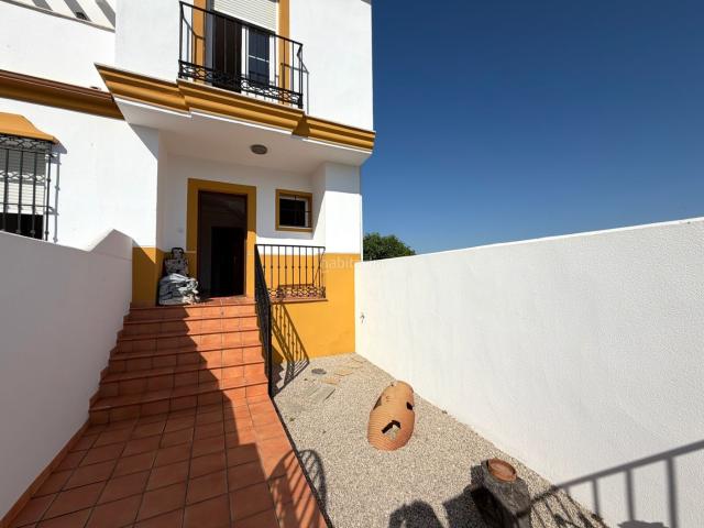 Casa adosada en venta en Ardales. ¡Descubre tu hogar perfecto en Ardales!. Casas adosadas.