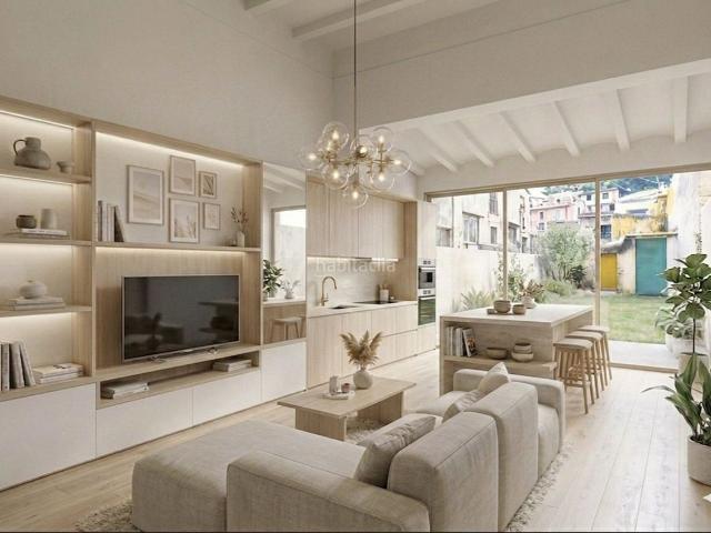 Casa adosada en venta en Arenys de Munt. Casa adossada en venda a Rambla Francesc Macià, 64. Casas adosadas Arenys de.