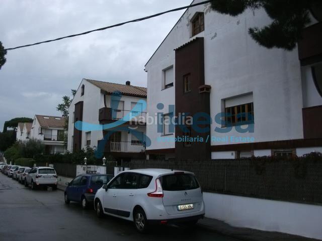 Casa adosada en venta en Arenys de Mar, Zona alta. VENTA DE CASA ADOSADA EN ARENYS DE MAR, BARCELONA. Casas adosadas Arenys de.