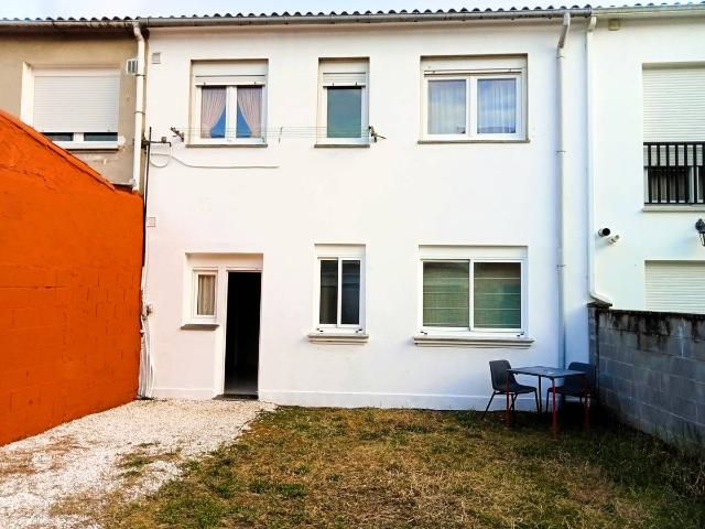 Casa adosada en Venta en Ares