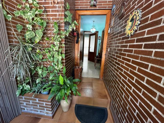 Casa adosada en venta en Arganda del Rey, La Poveda. CHALET EN ESQUINA EN VENTA EN ARGANDA, LA POVEDA. Casas adosadas Arganda del.