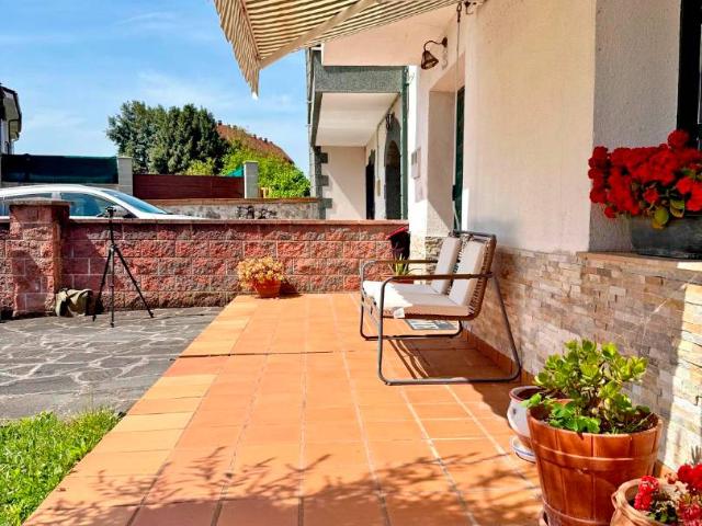 Casa adosada en Venta en Argoños