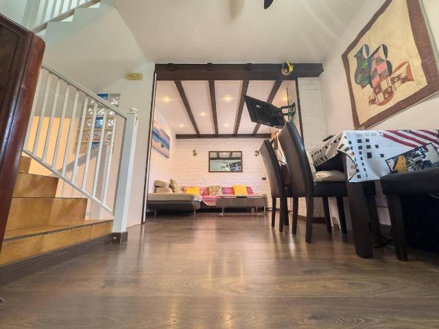 Casa adosada en Venta en Arico