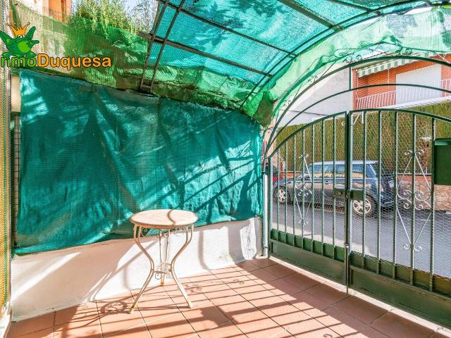 Casa adosada en venta en Armilla, Poniente. Casa adosada en el CENTRO de Armilla. Casas adosadas.